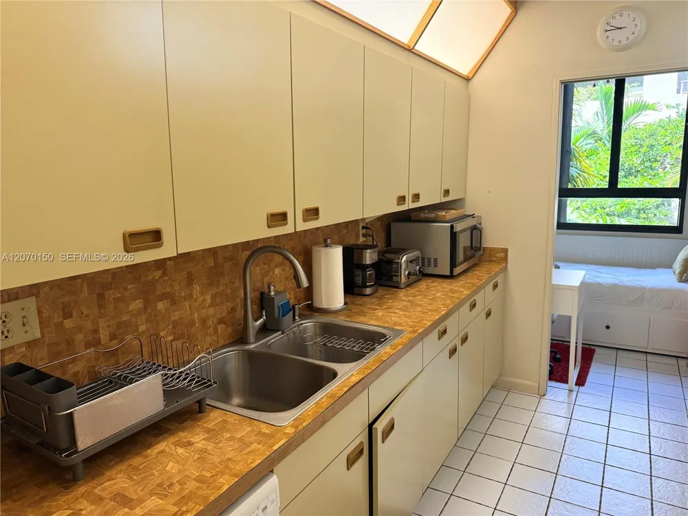 101 Crandon Blvd #265 Key Biscayne, FL 33149