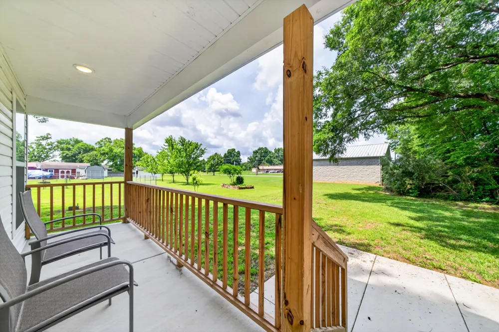 207 Lincoln St Smithville, TN 37166