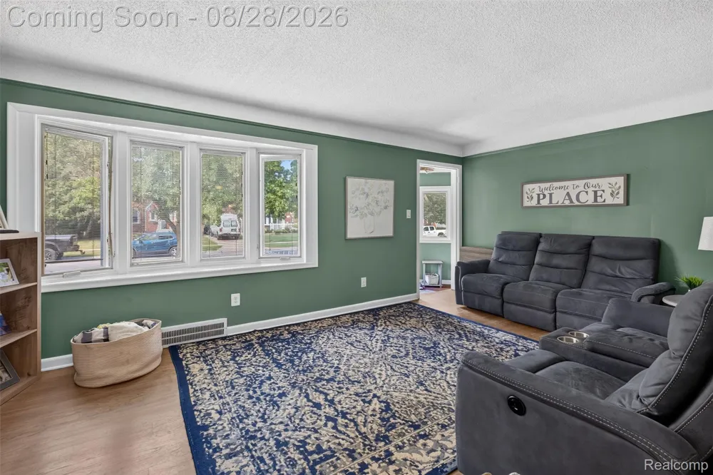 13219 Argyle Street Southgate City, MI 48195