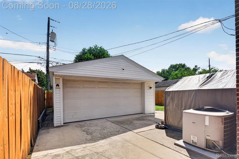 13219 Argyle Street Southgate City, MI 48195