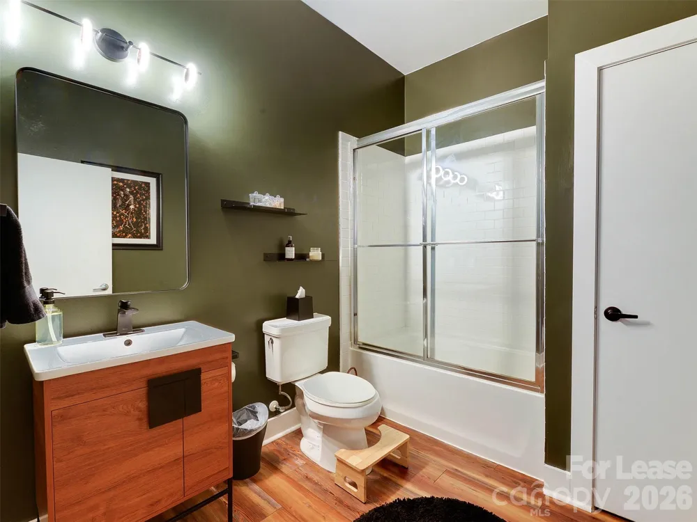 935 Westmere Avenue Charlotte, NC 28208