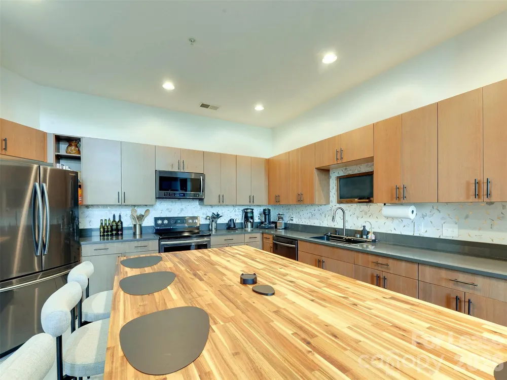 935 Westmere Avenue Charlotte, NC 28208