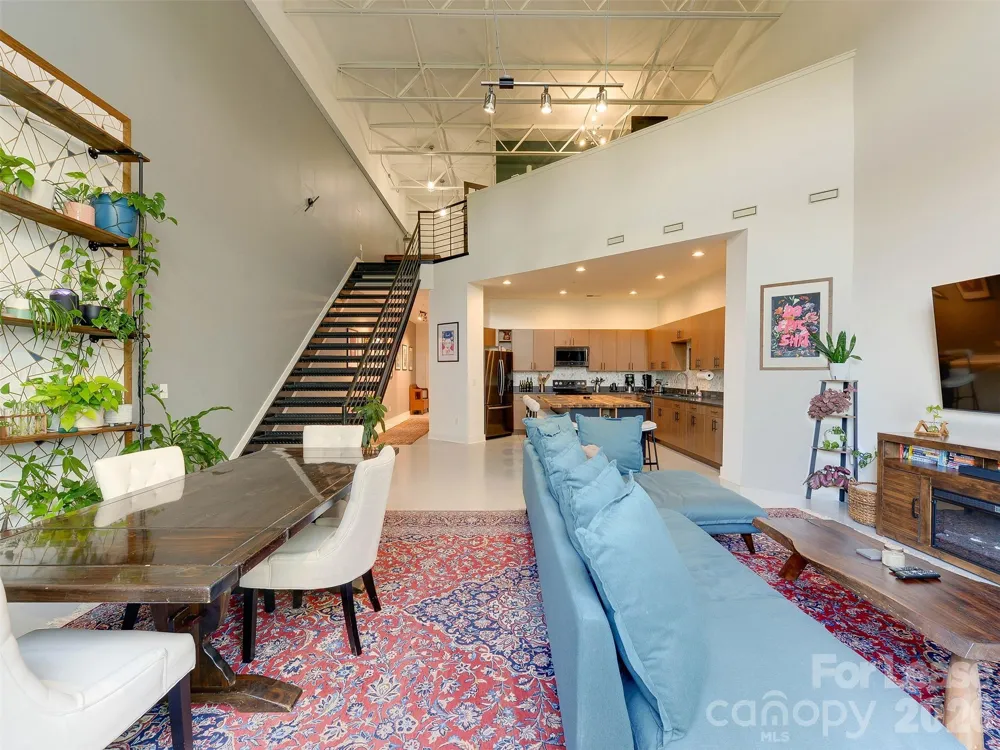 935 Westmere Avenue Charlotte, NC 28208