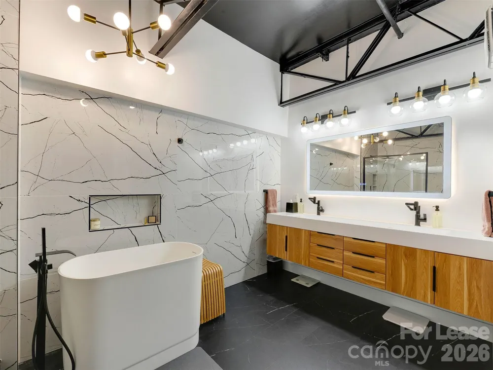 935 Westmere Avenue Charlotte, NC 28208