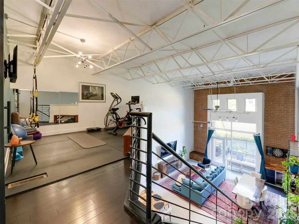 935 Westmere Avenue Charlotte, NC 28208