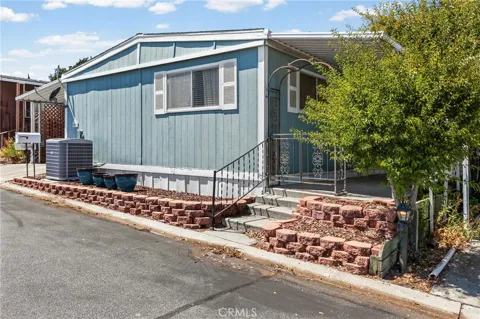 10961 Las Casitas