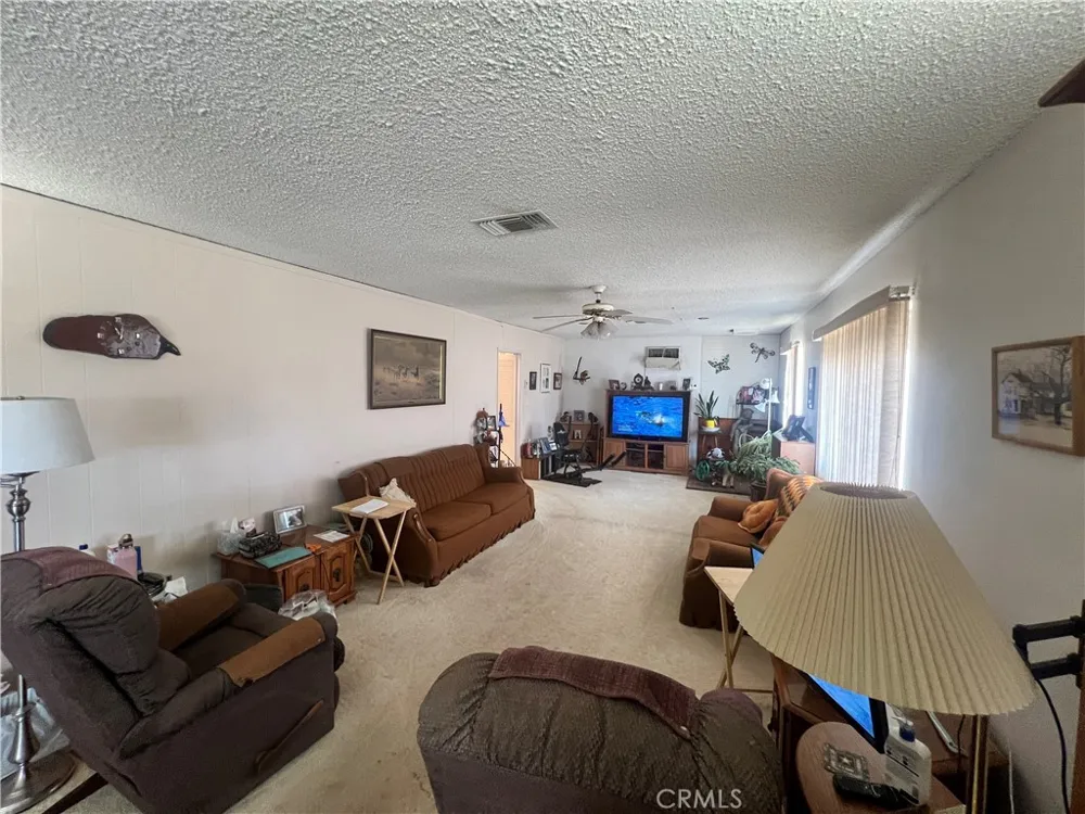 4828 Wren Road Joshua Tree, CA 92252