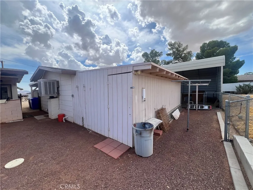 4828 Wren Road Joshua Tree, CA 92252
