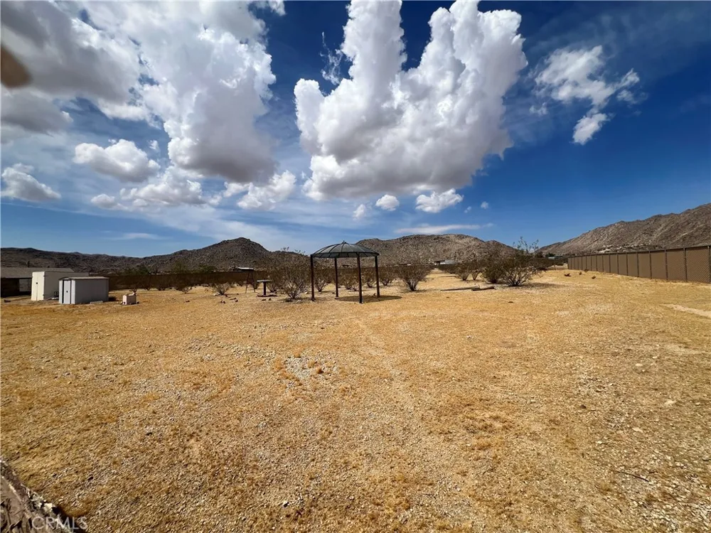 4828 Wren Road Joshua Tree, CA 92252