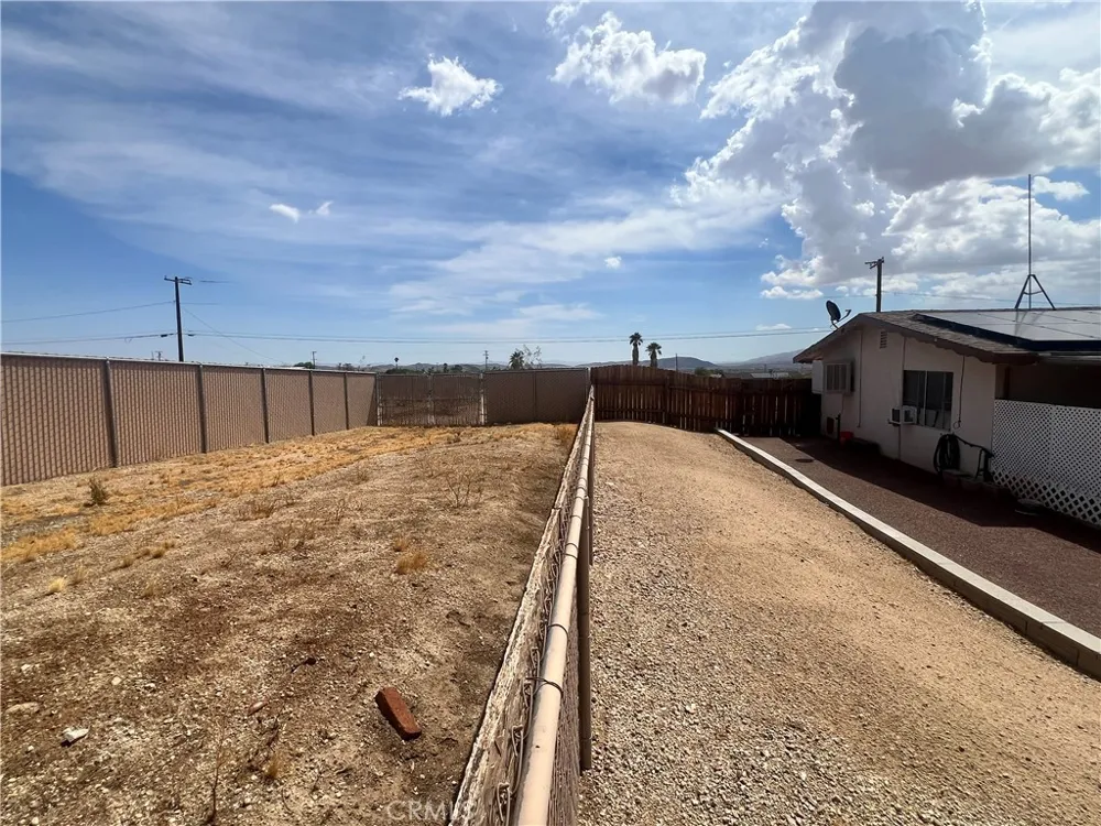 4828 Wren Road Joshua Tree, CA 92252