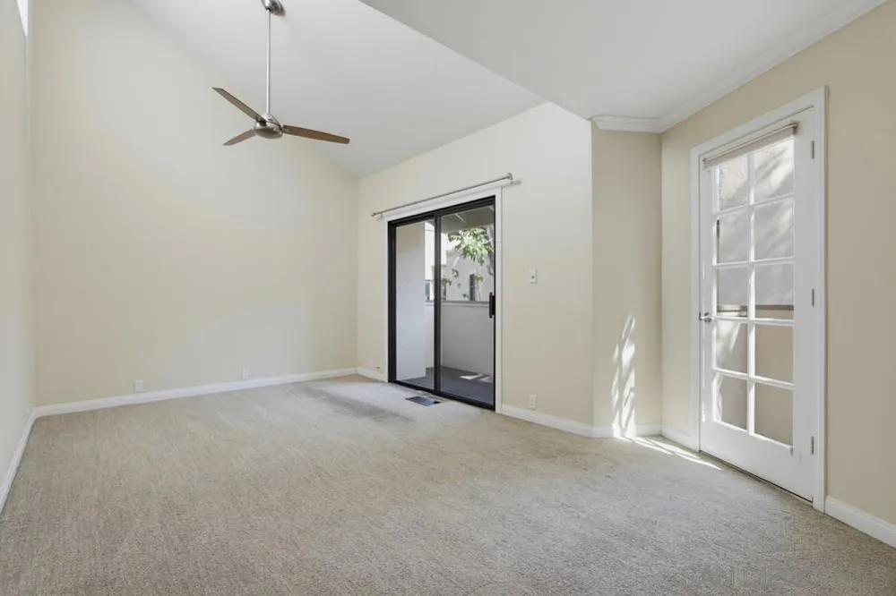 3243 Via Alicante #55 La Jolla, CA 92037