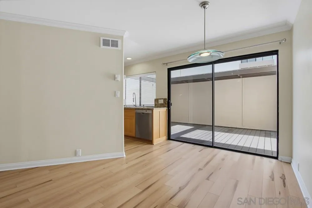 3243 Via Alicante #55 La Jolla, CA 92037