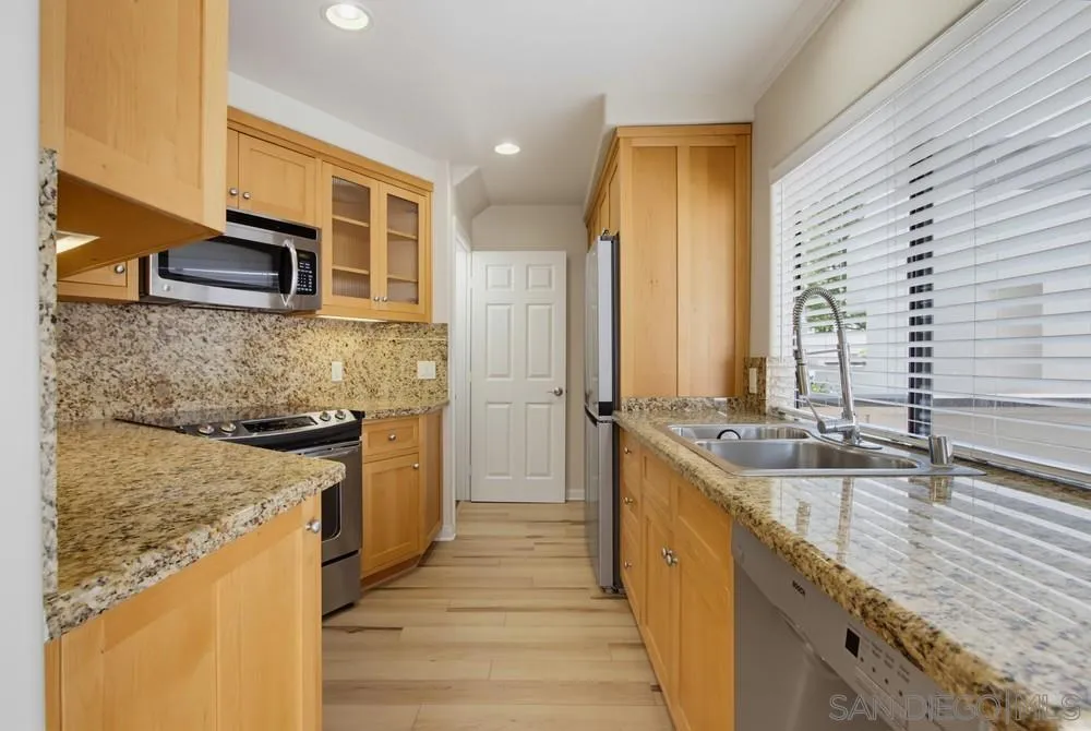 3243 Via Alicante #55 La Jolla, CA 92037