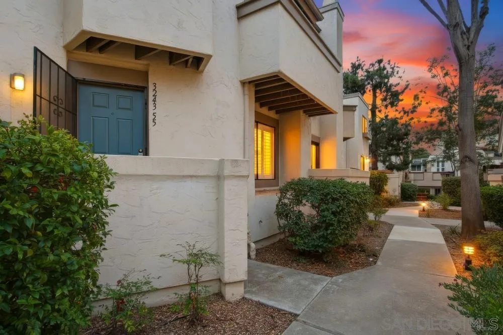 3243 Via Alicante #55 La Jolla, CA 92037
