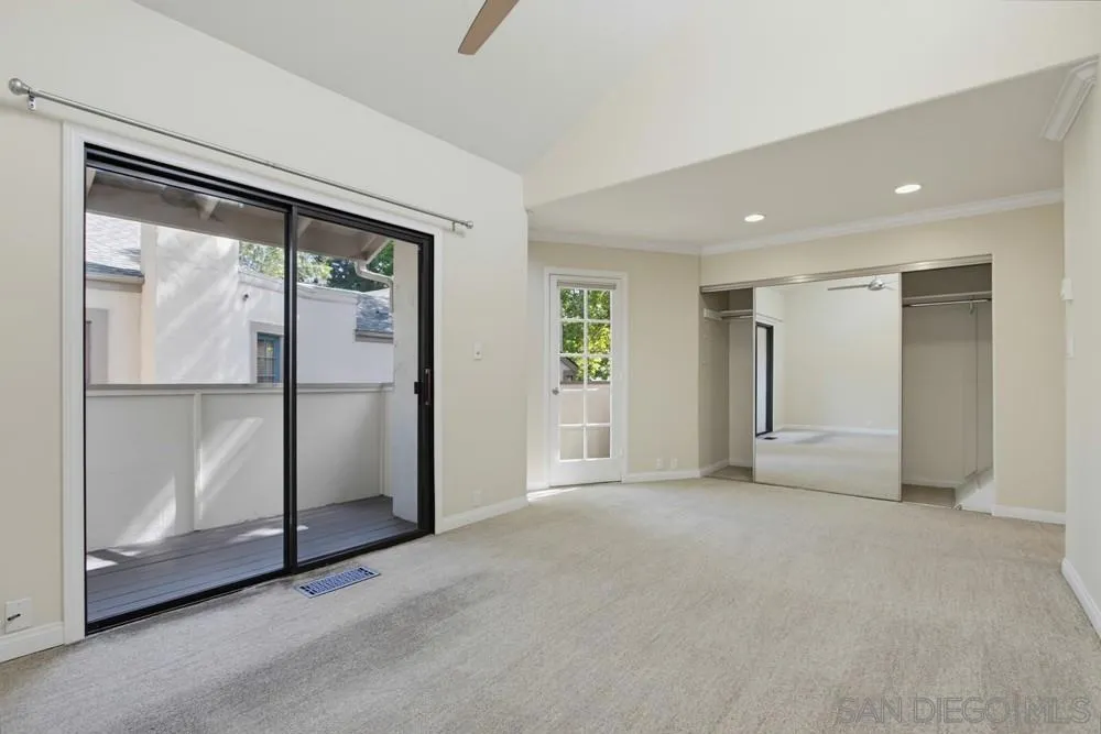 3243 Via Alicante #55 La Jolla, CA 92037