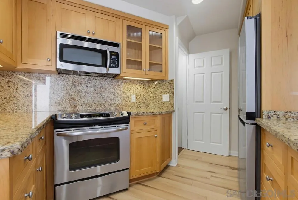 3243 Via Alicante #55 La Jolla, CA 92037