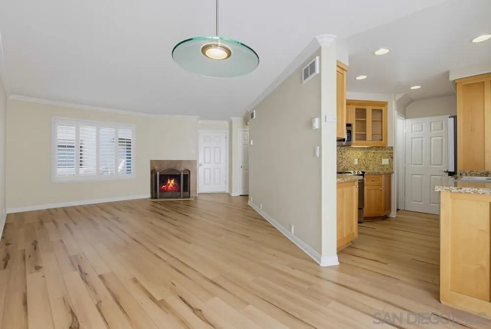 3243 Via Alicante #55 La Jolla, CA 92037