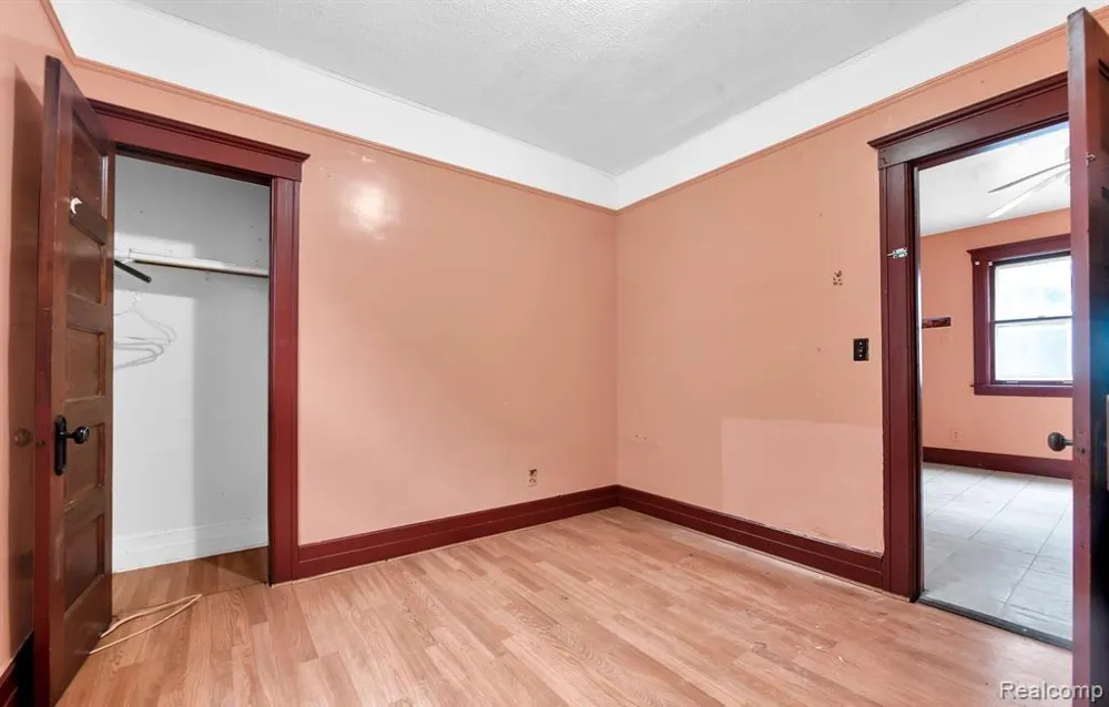 9506 Charest Street Hamtramck City, MI 48212