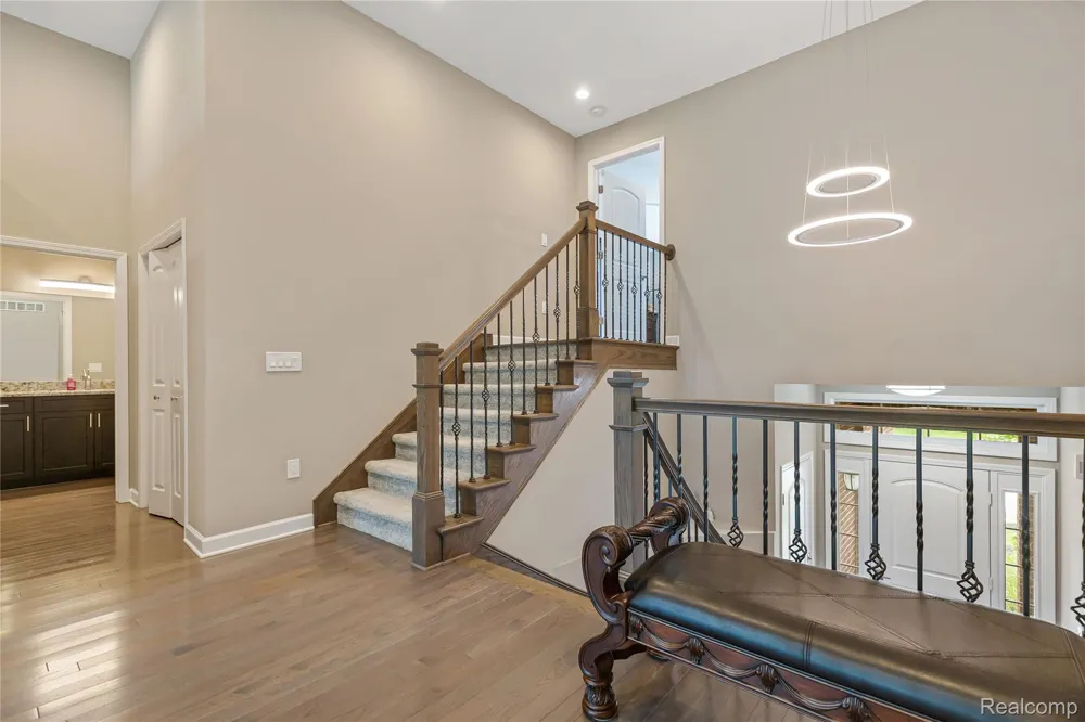 7512 Berry Wood Lane West Bloomfield Charter Township, MI 48322