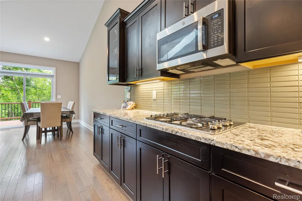 7512 Berry Wood Lane West Bloomfield Charter Township, MI 48322