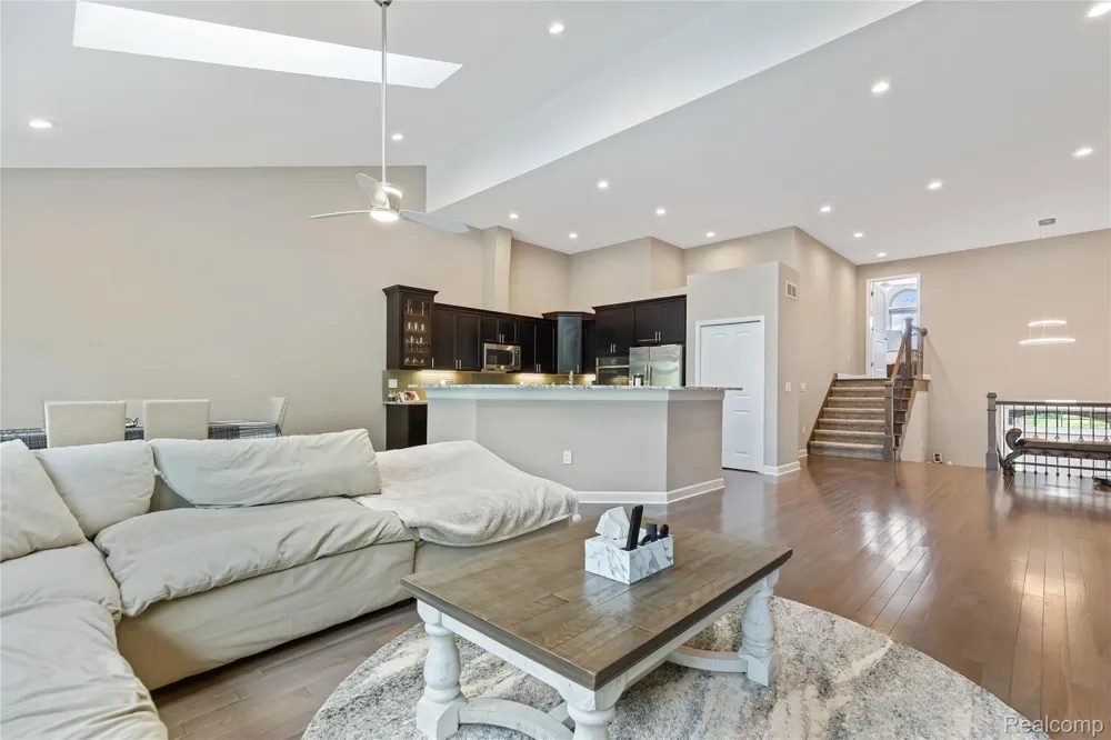 7512 Berry Wood Lane West Bloomfield Charter Township, MI 48322