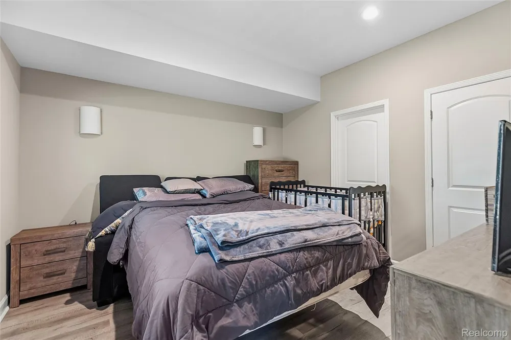7512 Berry Wood Lane West Bloomfield Charter Township, MI 48322