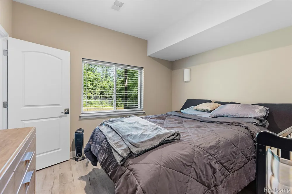7512 Berry Wood Lane West Bloomfield Charter Township, MI 48322
