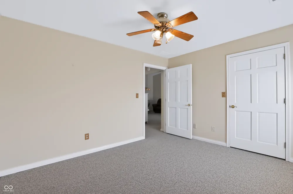 2059 Pelican Drive Franklin, IN 46131