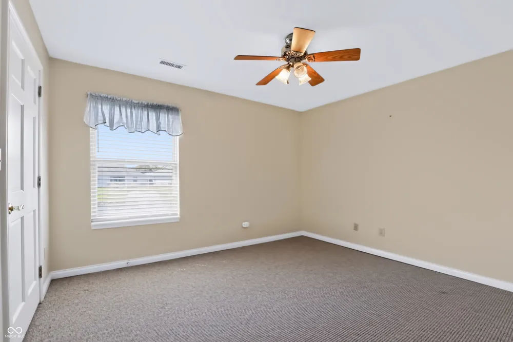 2059 Pelican Drive Franklin, IN 46131