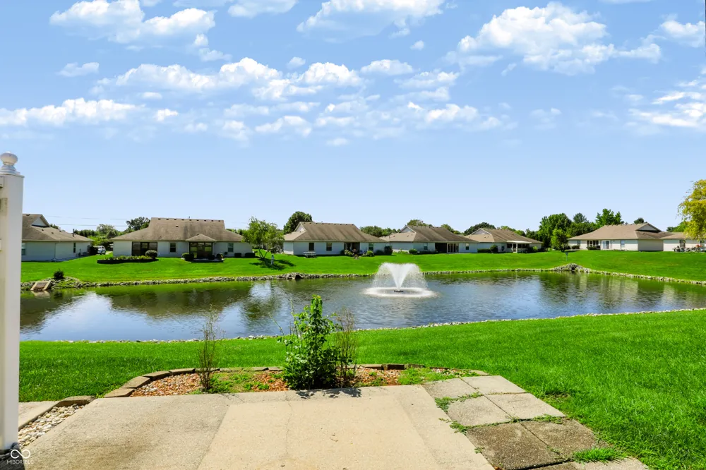 2059 Pelican Drive Franklin, IN 46131
