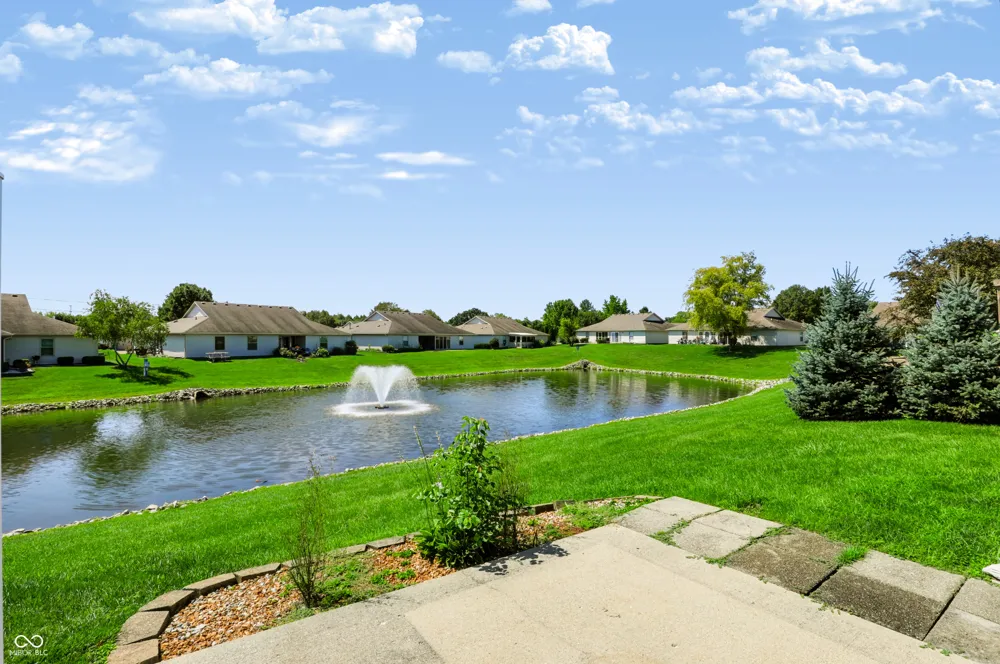 2059 Pelican Drive Franklin, IN 46131