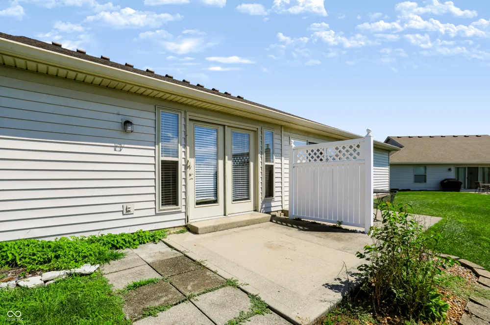 2059 Pelican Drive Franklin, IN 46131