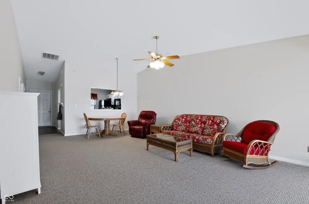 2059 Pelican Drive Franklin, IN 46131
