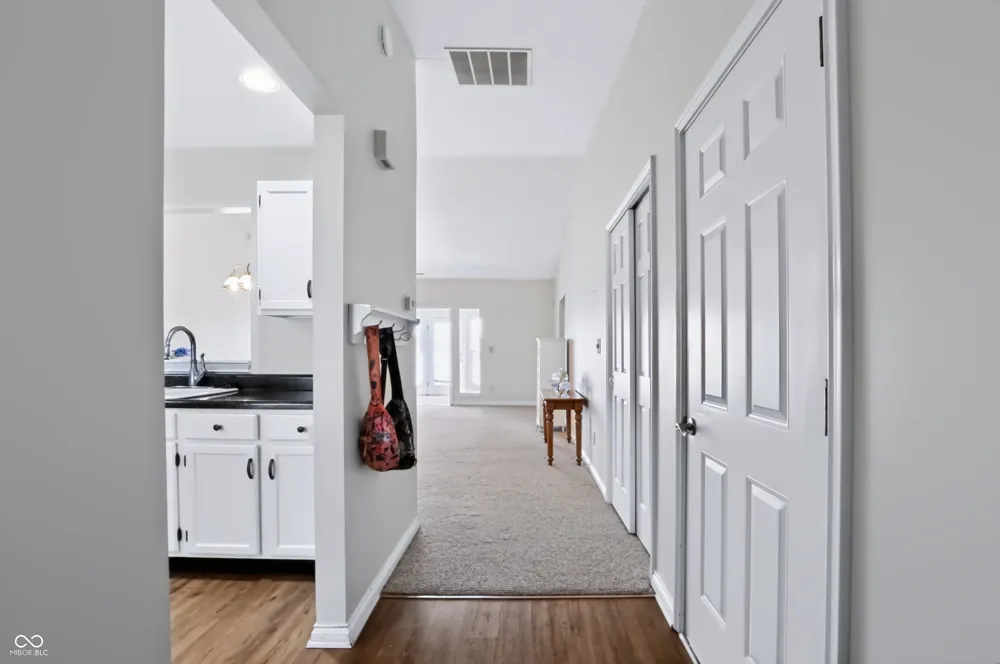 2059 Pelican Drive Franklin, IN 46131