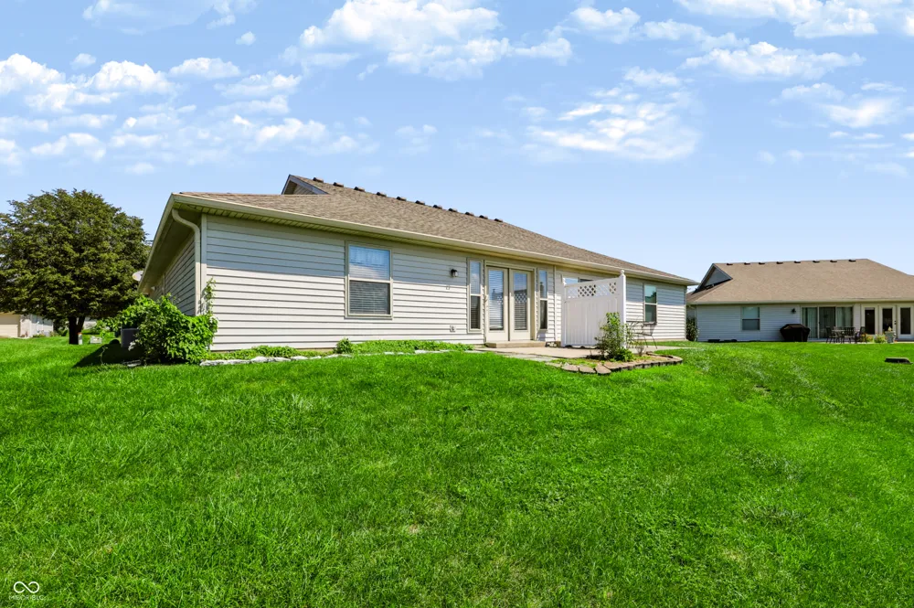 2059 Pelican Drive Franklin, IN 46131