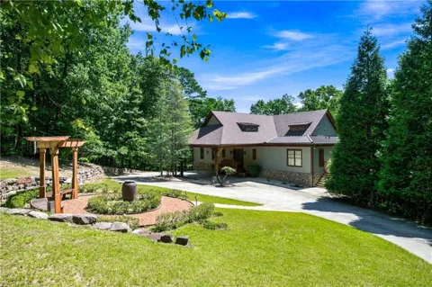 109 Lakewood Drive
