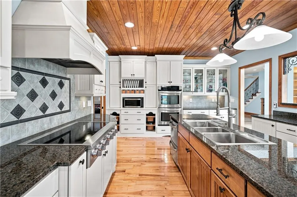 109 Lakewood Drive Waleska, GA 30183