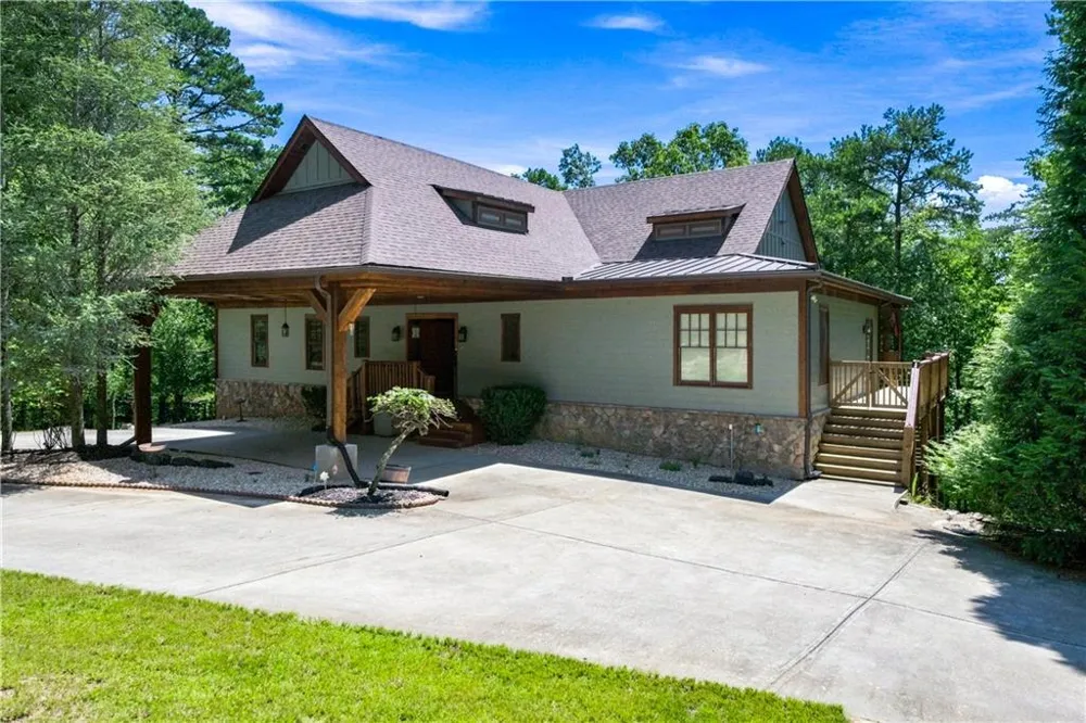 109 Lakewood Drive Waleska, GA 30183
