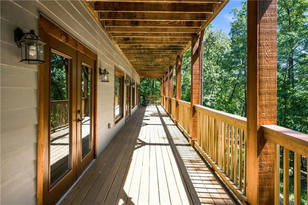 109 Lakewood Drive Waleska, GA 30183