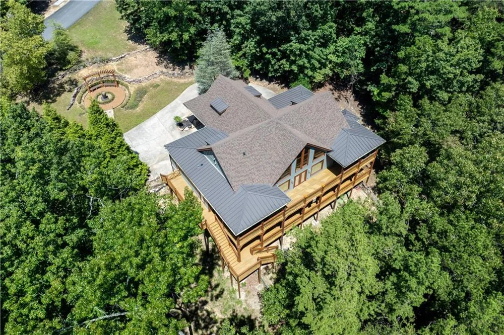 109 Lakewood Drive Waleska, GA 30183