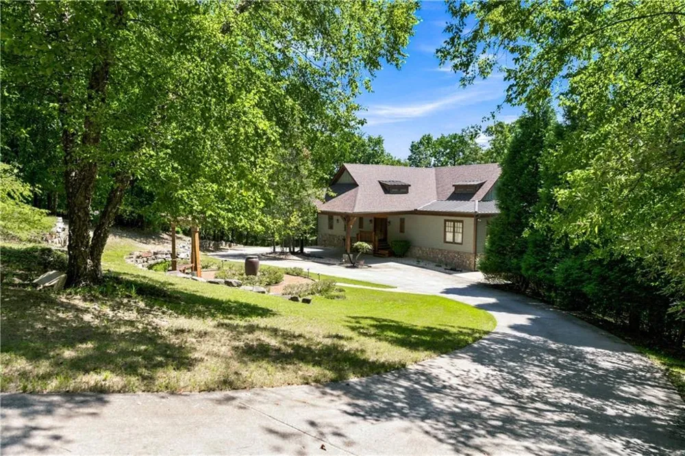 109 Lakewood Drive Waleska, GA 30183