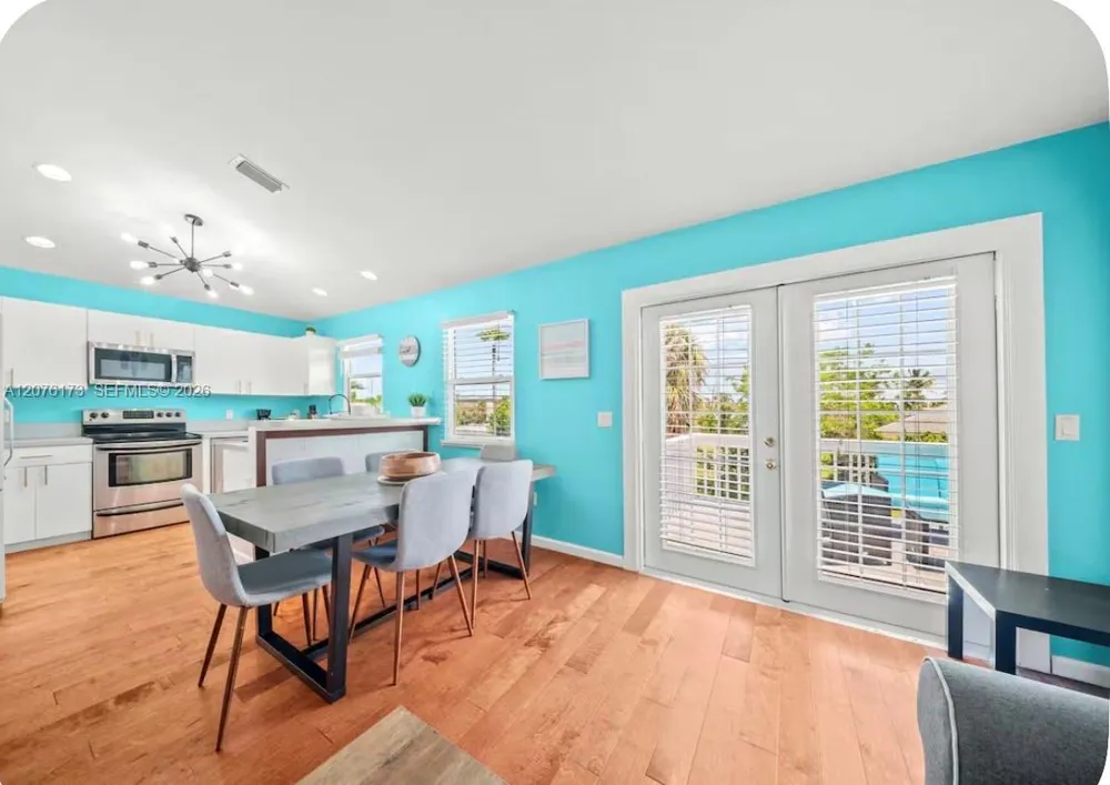 1261 Bonefish Ct Fort Pierce, FL 34949