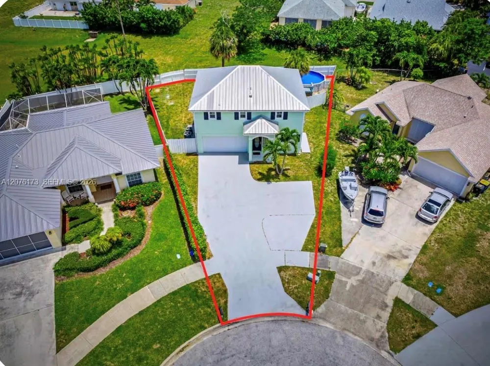 1261 Bonefish Ct Fort Pierce, FL 34949