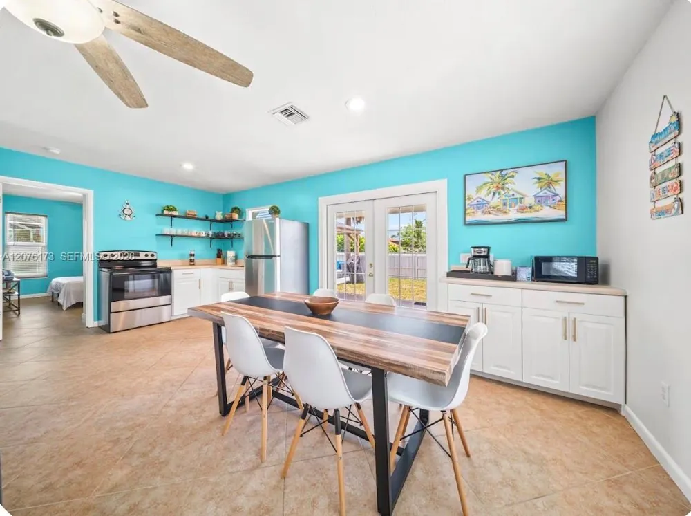 1261 Bonefish Ct Fort Pierce, FL 34949