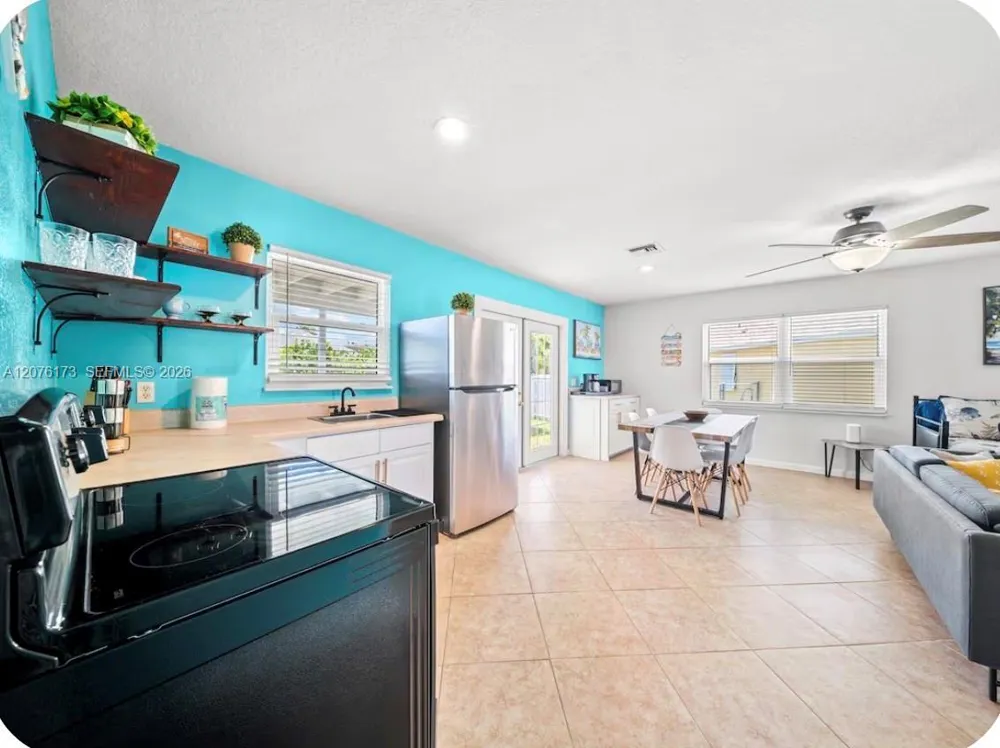 1261 Bonefish Ct Fort Pierce, FL 34949