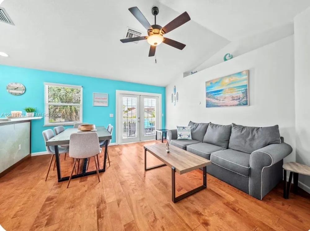 1261 Bonefish Ct Fort Pierce, FL 34949
