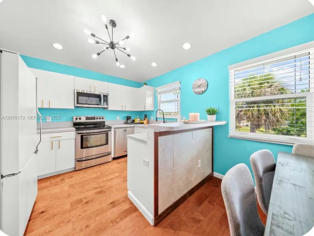 1261 Bonefish Ct Fort Pierce, FL 34949