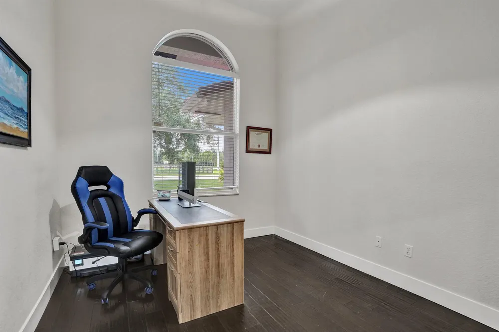 11800 NW 17TH PLACE Plantation, FL 33323