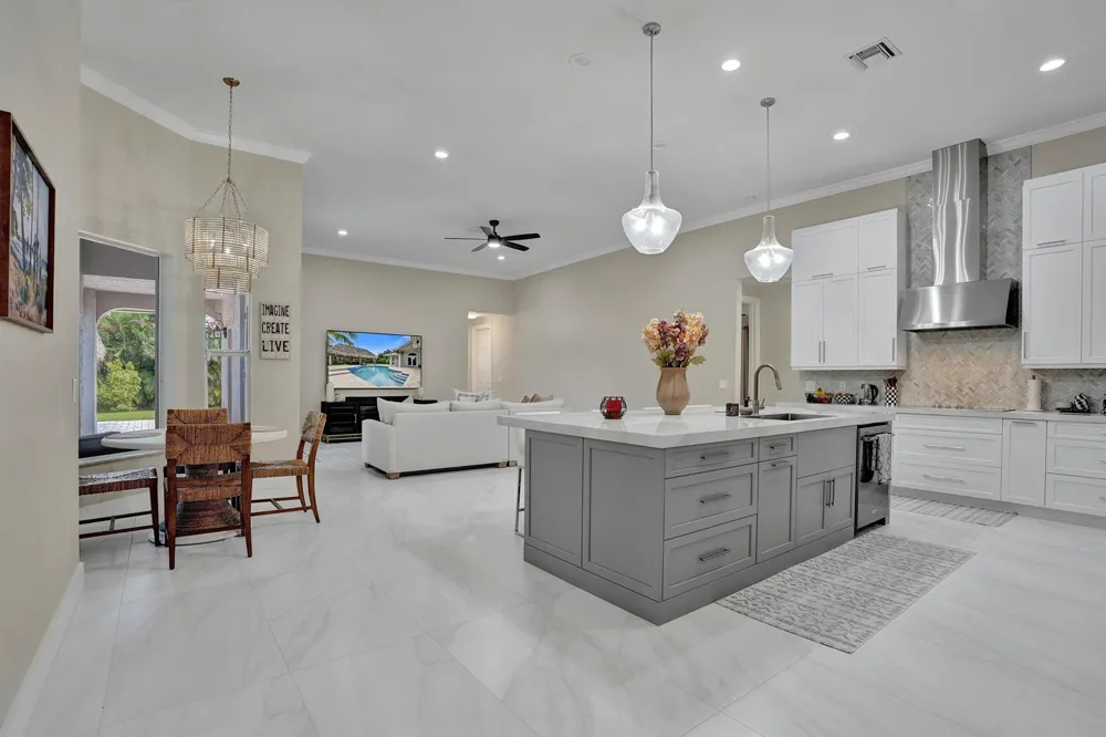 11800 NW 17TH PLACE Plantation, FL 33323