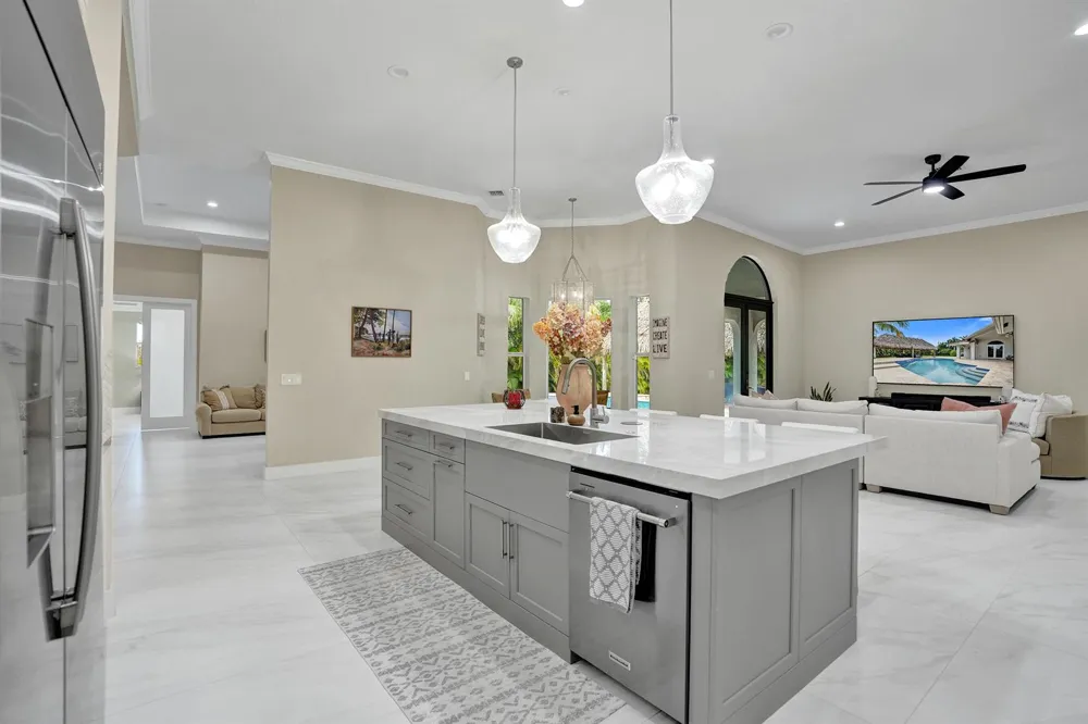 11800 NW 17TH PLACE Plantation, FL 33323